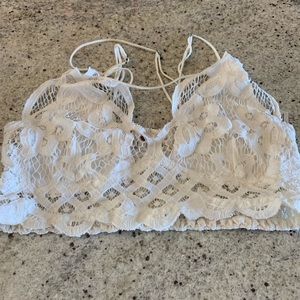 New Free People bralette. Size small. Never worn.
